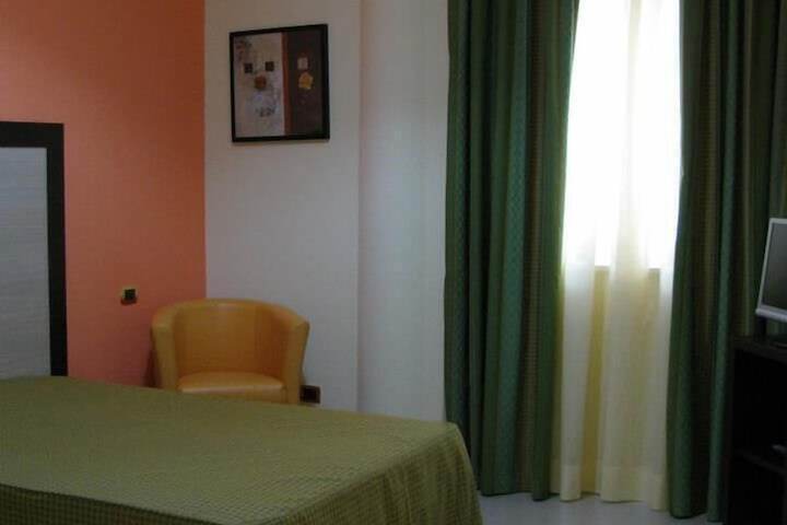 Room 8 of 22