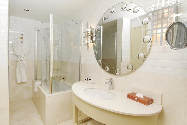Clean Restrooms