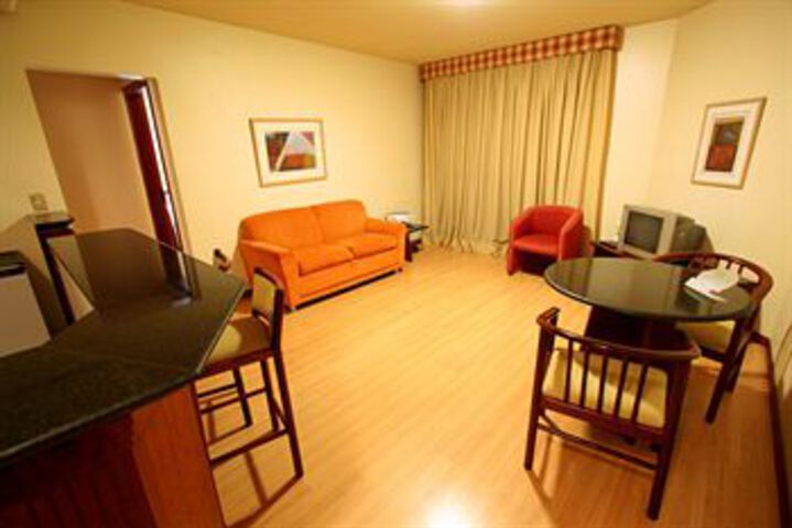 Room 8 of 12