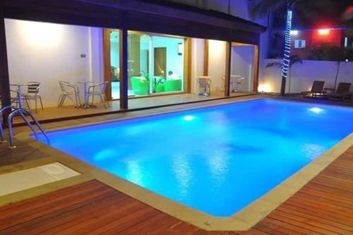 Pool 20 of 26