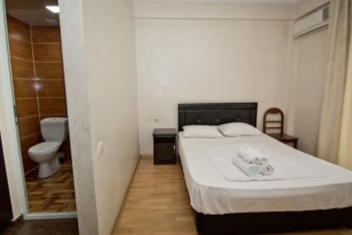 Room 37 of 93