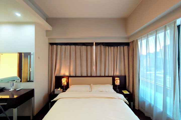 Room 55 of 69