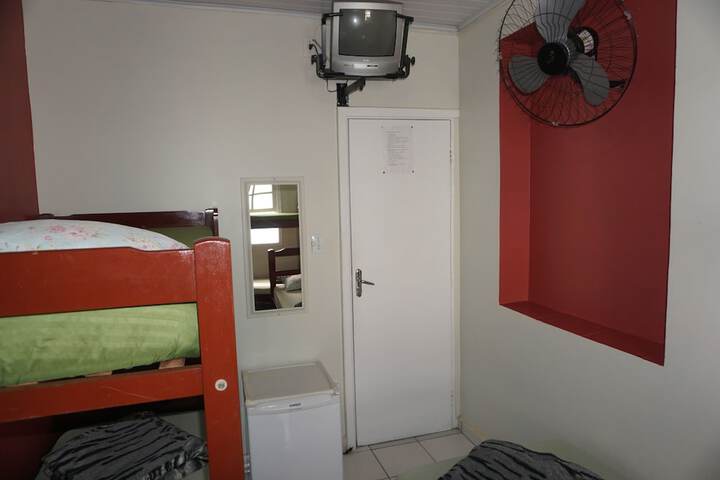 Room 14 of 61