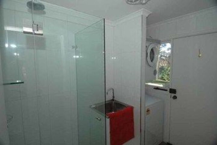 Room 3 of 17