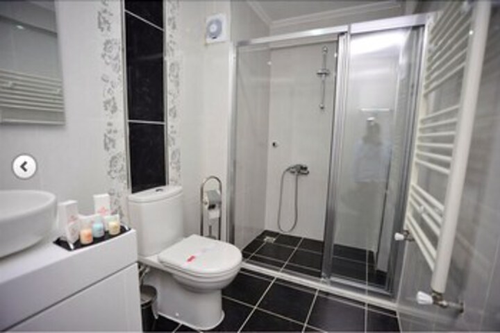 Room 3 of 24