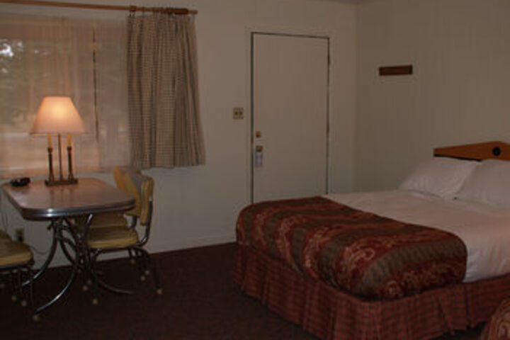 Room 43 of 46