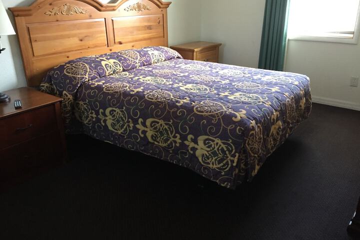 Room 2 of 7
