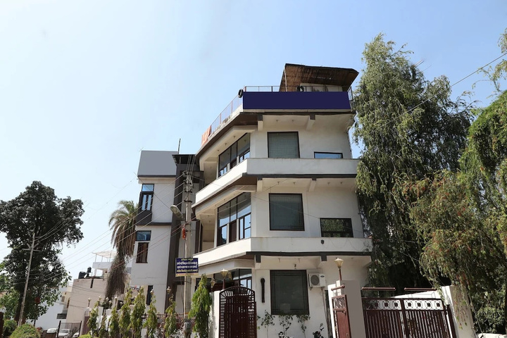 OYO 12397 Hotel Bloom