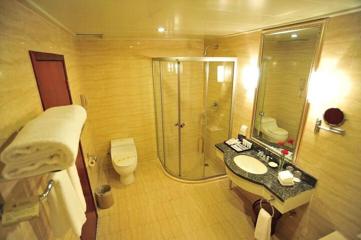 Room 20 of 25