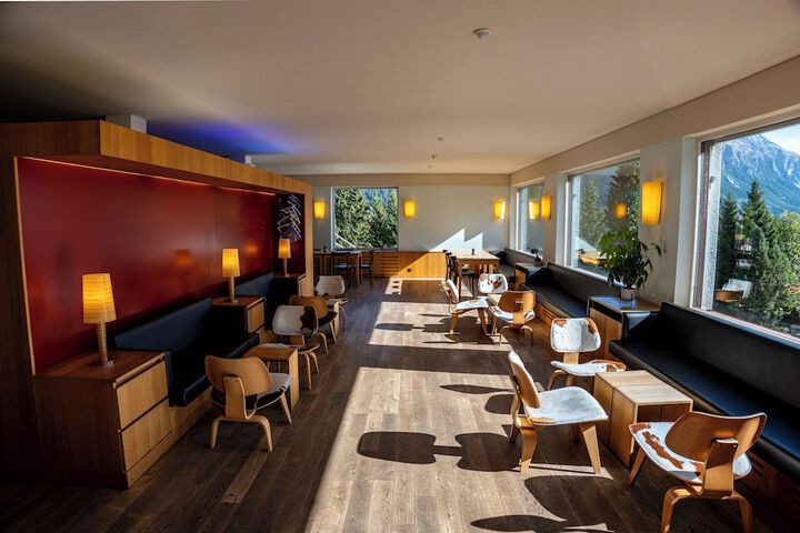 Guest Lobby