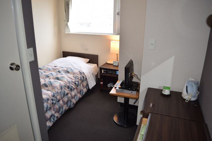 Room 18 of 81