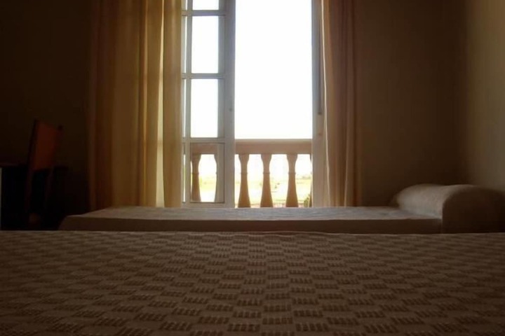 Room 6 of 20