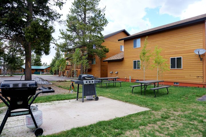 Property Grounds 33 of 43