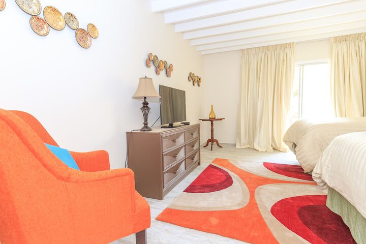 Room 10 of 75