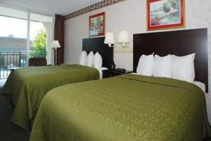 Room 16 of 26