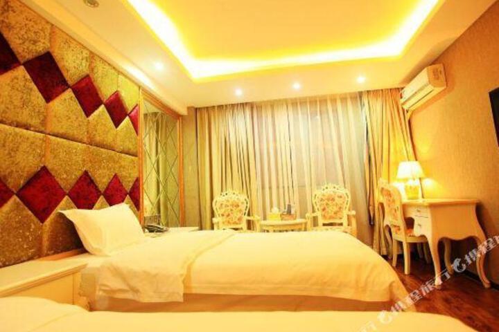 Yueshangchen Boutique Hotel