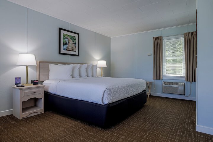 Room 9 of 27