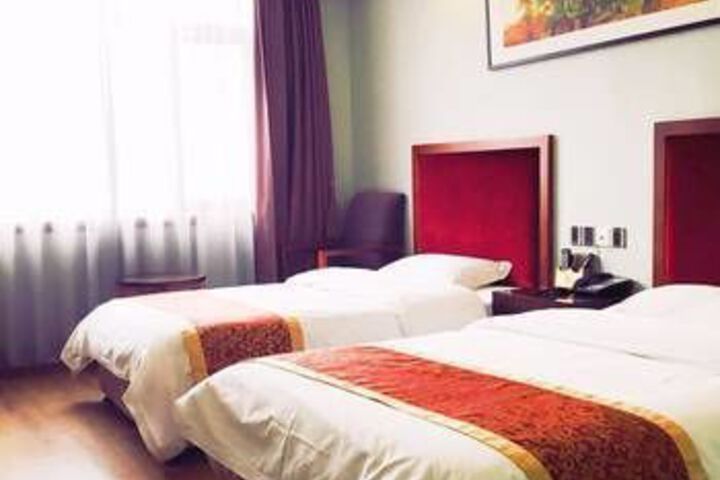 Room 7 of 16