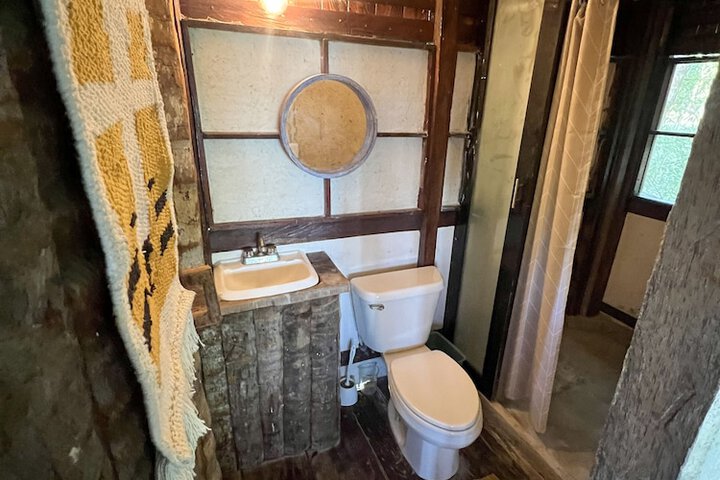 Room 47 of 98
