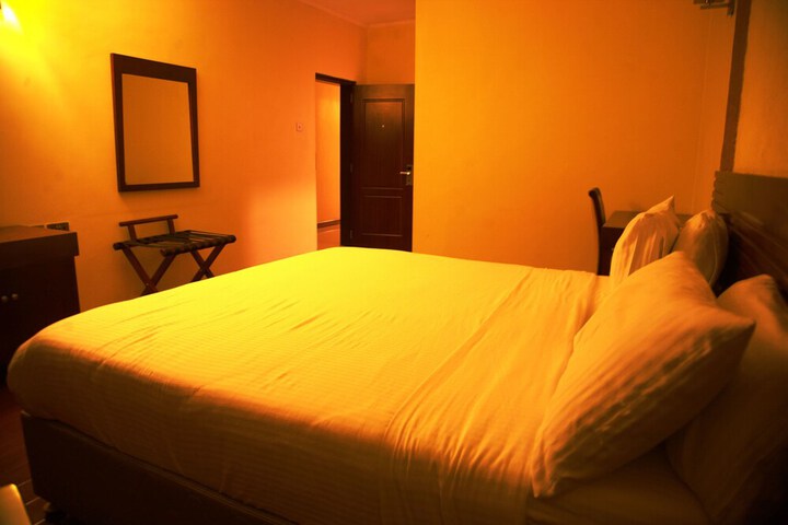 Room 8 of 29