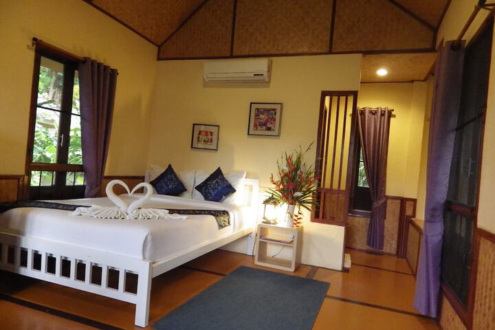 Room 16 of 133