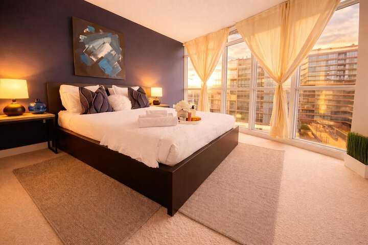 Room 5 of 17