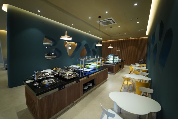 Dining 62 of 101