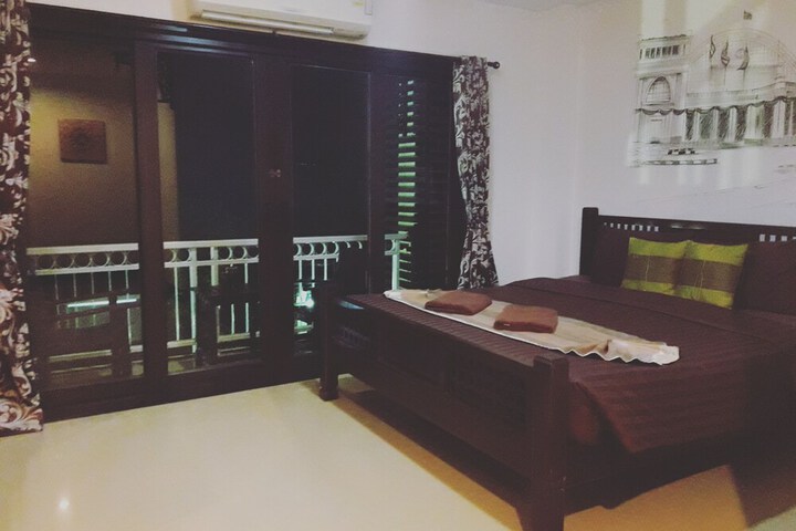 Room 22 of 48