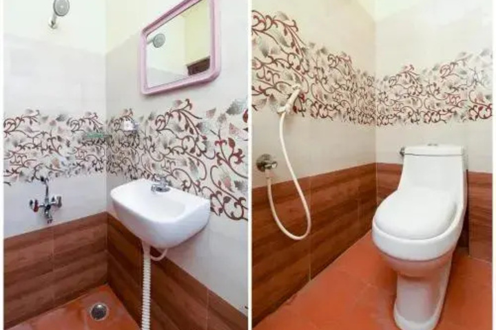Room 7 of 12