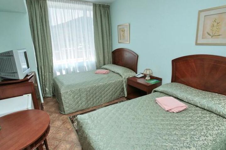 Room 7 of 10