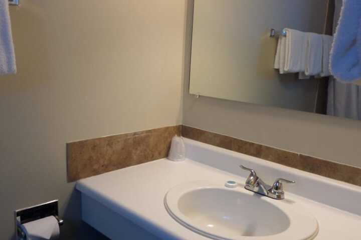 Room 25 of 33