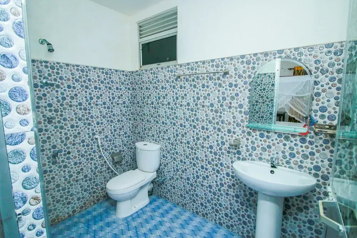 Room 8 of 20