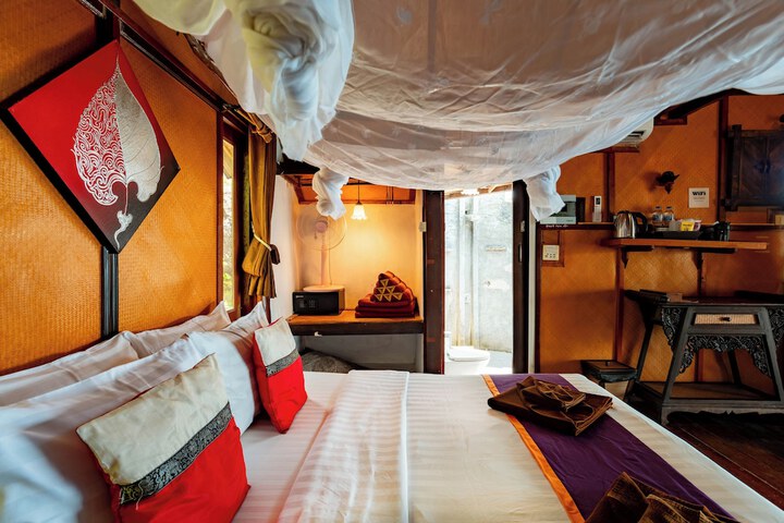 Room 45 of 203