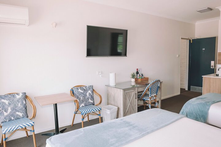 Room 16 of 35