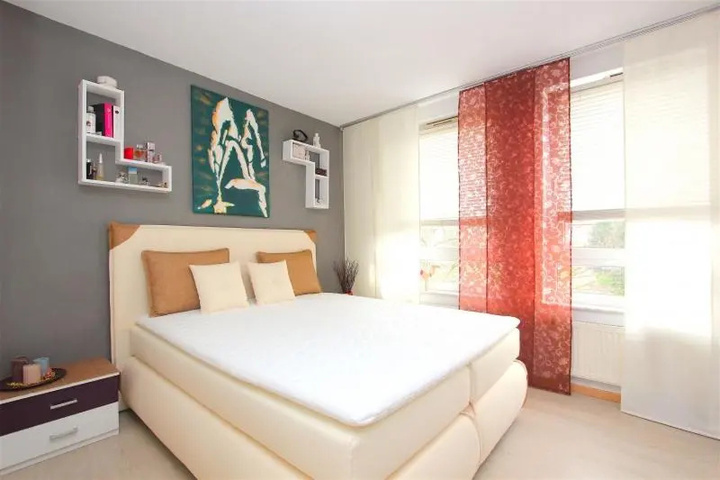 Room 3 of 13