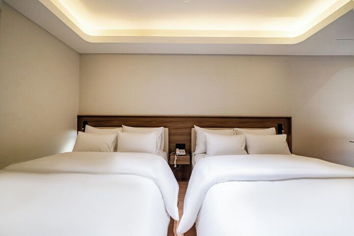 Room 29 of 56