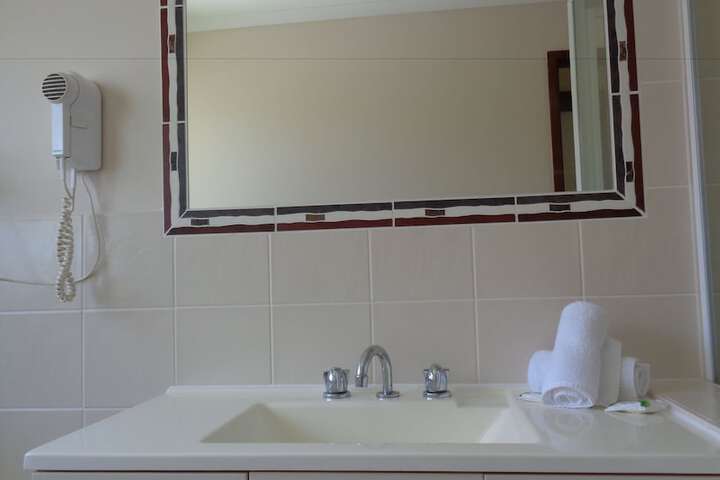 Room 34 of 47