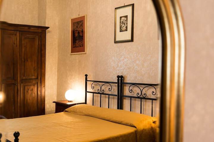 Room 14 of 34