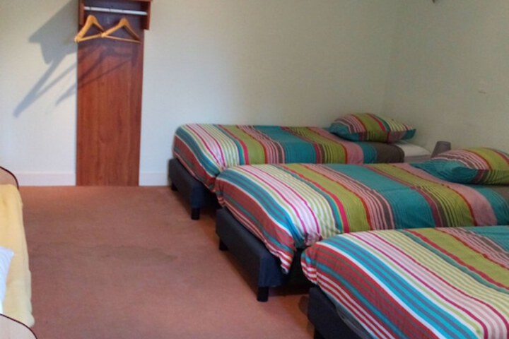 Room 8 of 30