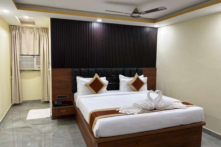 Room 5 of 53