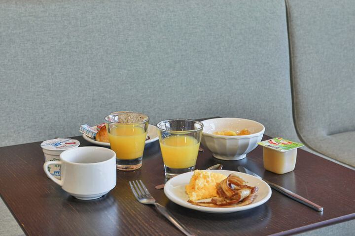 Breakfast meal