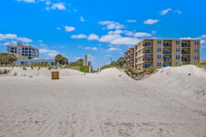 Beach 17 of 72