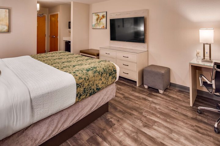 Room 14 of 27