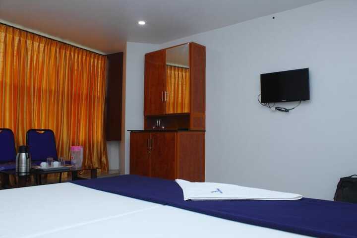 Room 17 of 39