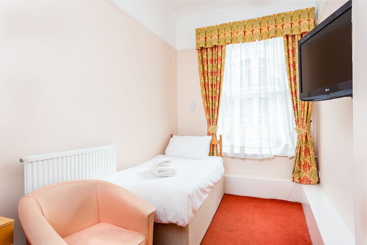 Room 29 of 95