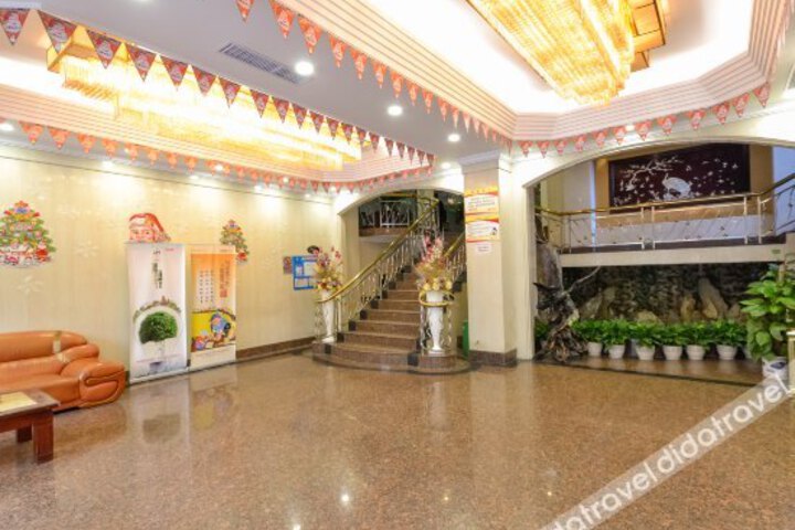 Dongfang Hotel