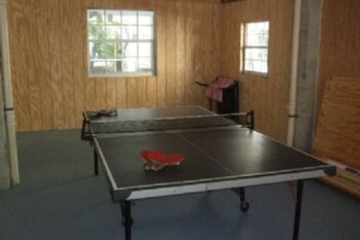 Room 6 of 25
