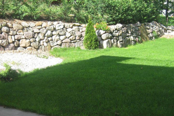 Property Grounds 36 of 51