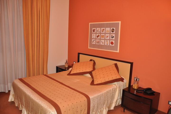 Room 13 of 31