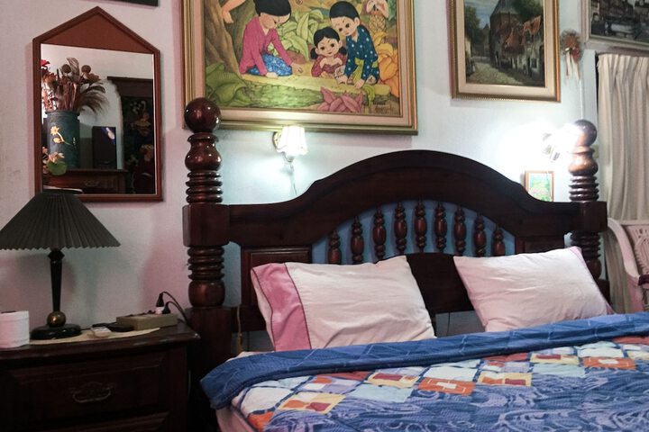 Room 17 of 39